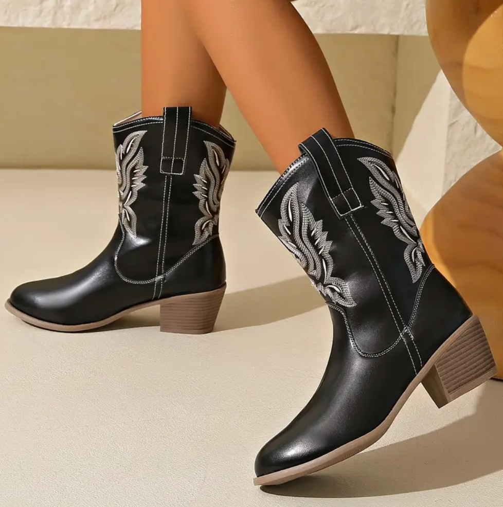 WomenBoots™ : Stivali da cowboy da donna in pelle lavorata a mano per le donne